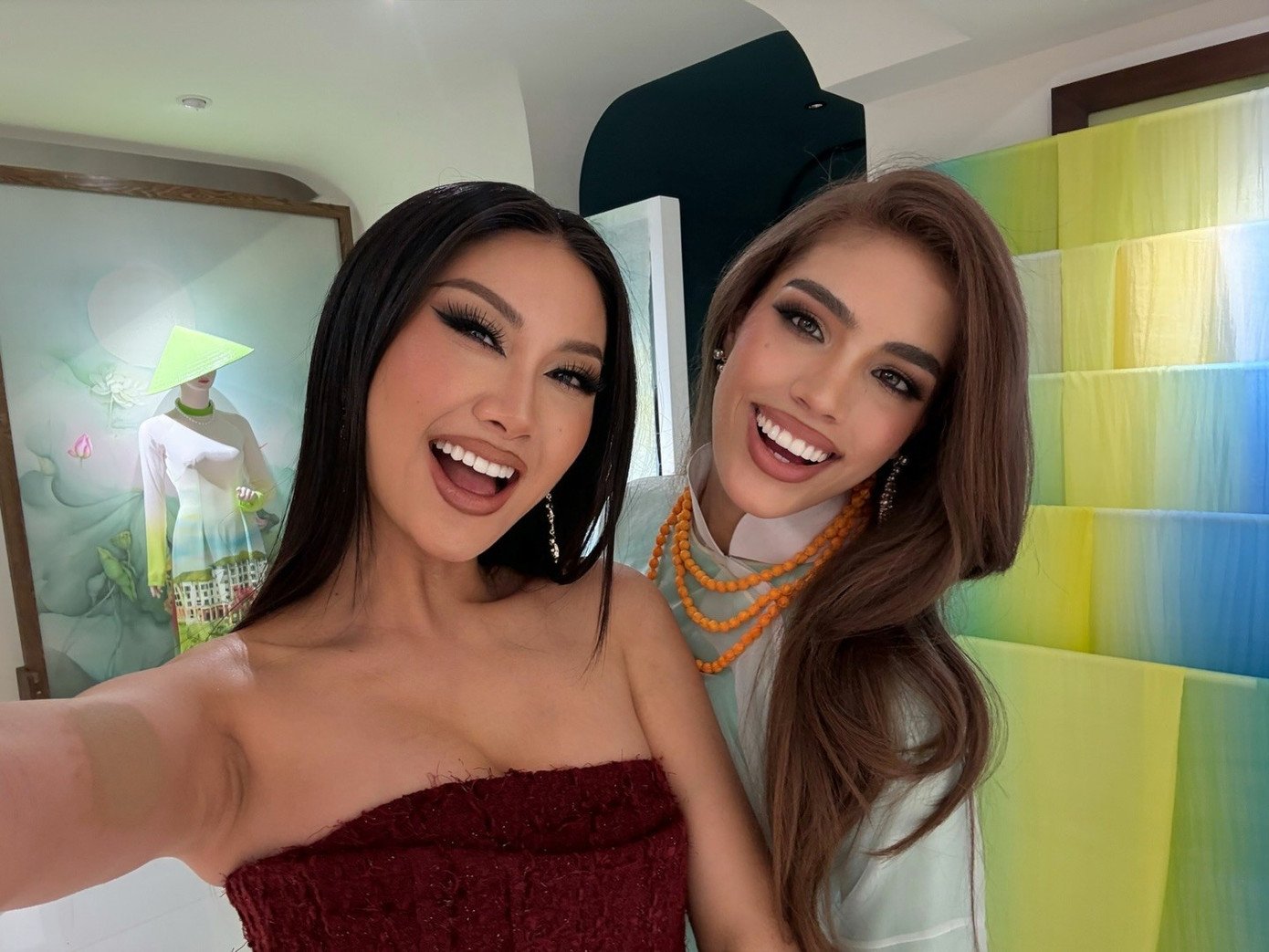 Miss Cosmo 2025: Hoa hậu Phương Linh giữ tinh thần lạc quan, phong cách đa dạng - 6