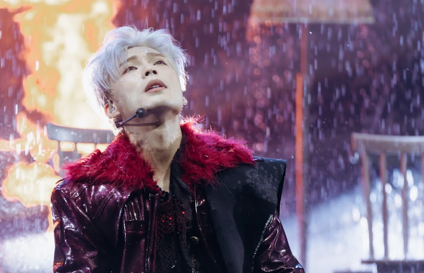 Sân khấu của các anh trai trong Chung kết 1.