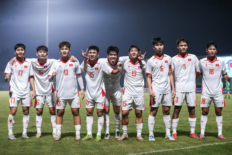 U17 Việt Nam đang có nhiều lợi thế đứng đầu bảng C