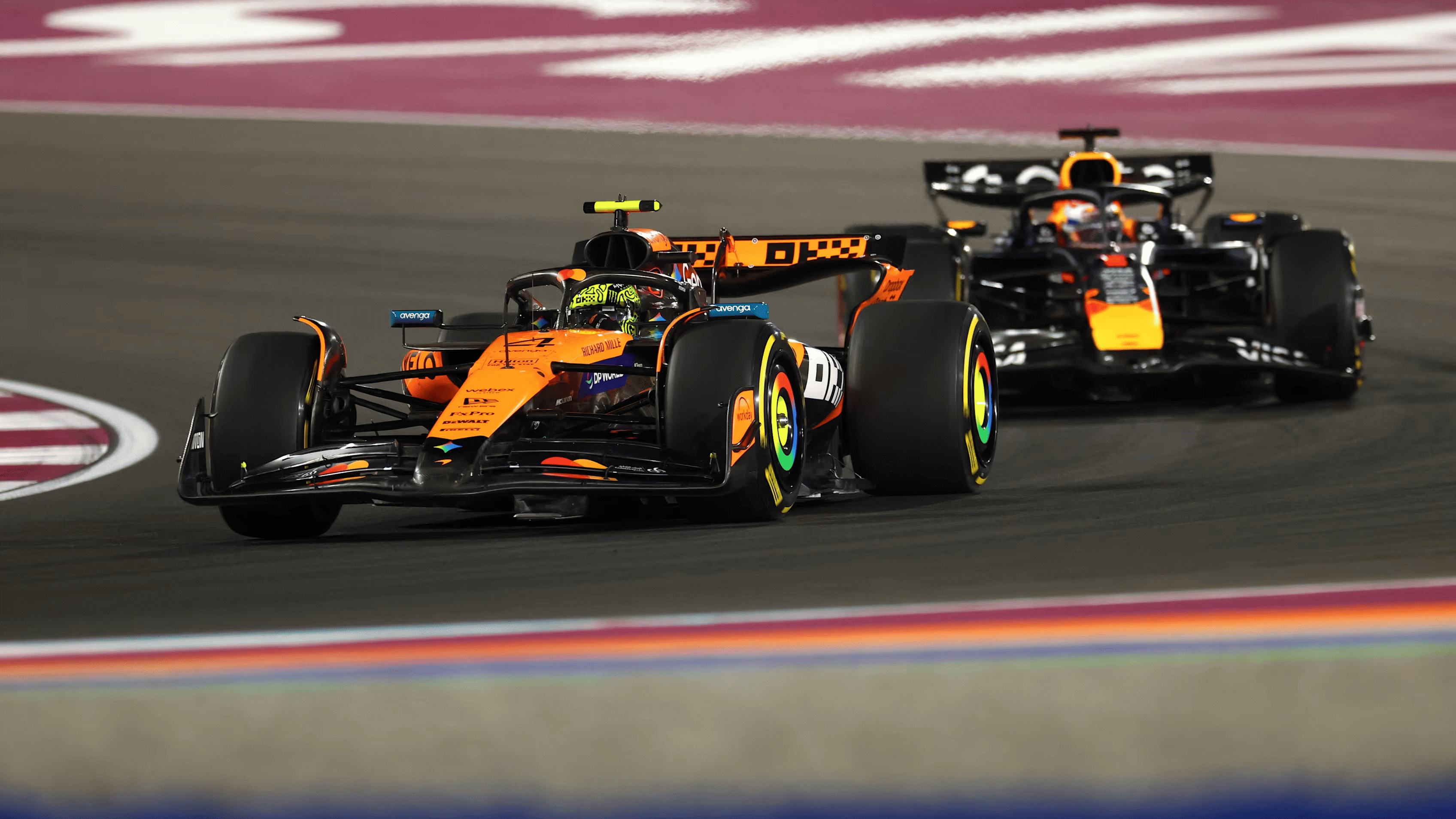 Verstappen bất lực phía sau Norris tại Qatar Sprint