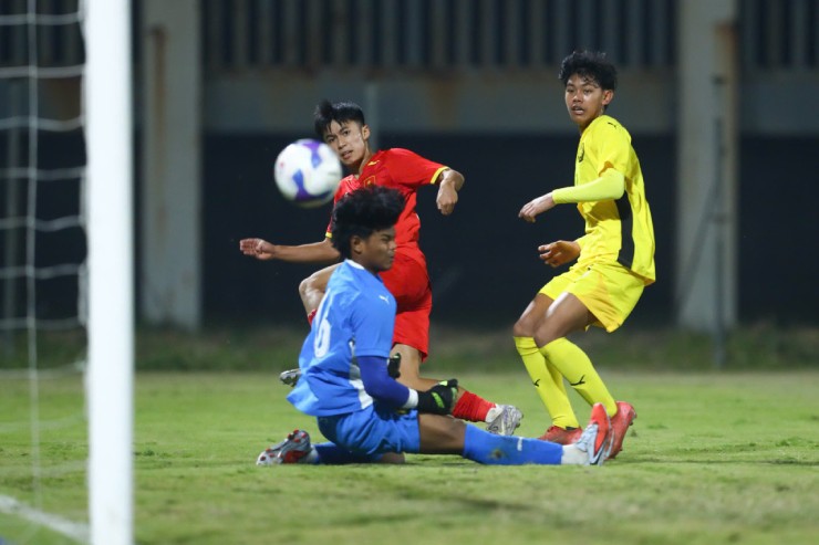 Trực tiếp bóng đá U17 Việt Nam - U17 Malaysia: Sỹ Bách ghi bàn thứ 4, thăng hoa rực rỡ (Hết giờ) - 2