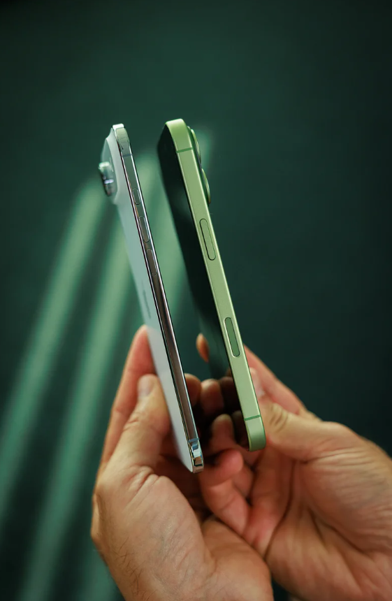 Galaxy S25 Edge và iPhone Air chính là bài học của Samsung và Apple.