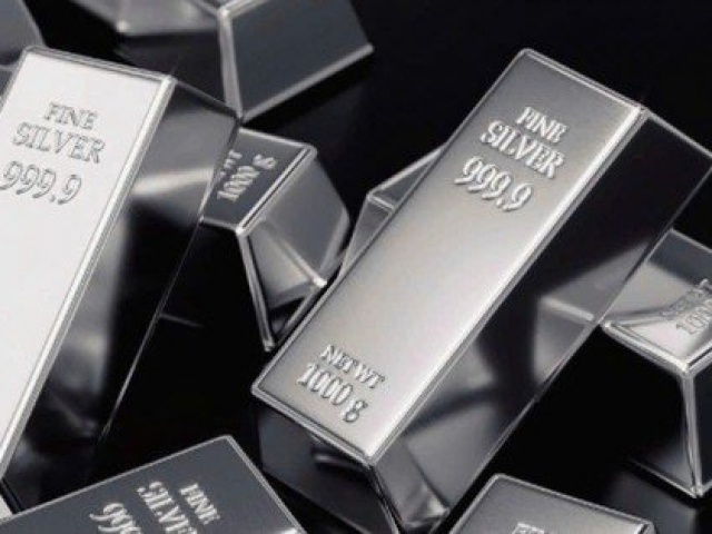 Kinh doanh - Giá bạc tương lai tăng kỷ lục dù sàn giao dịch Mỹ khiến nhà đầu tư 'như bay trong bóng tối'