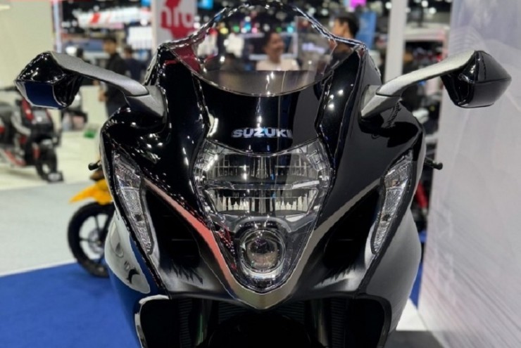 "Huyền thoại" Hayabusa 2026 ra mắt: Thiết kế đẹp, giá dễ tiếp cận