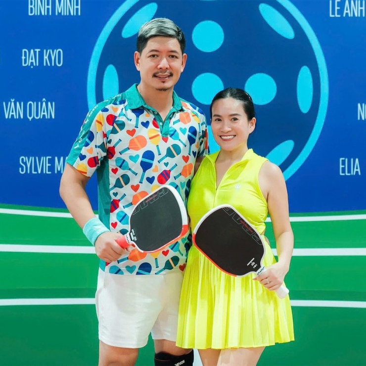 Bình Minh và vợ - doanh nhân Lê Anh Thơ.