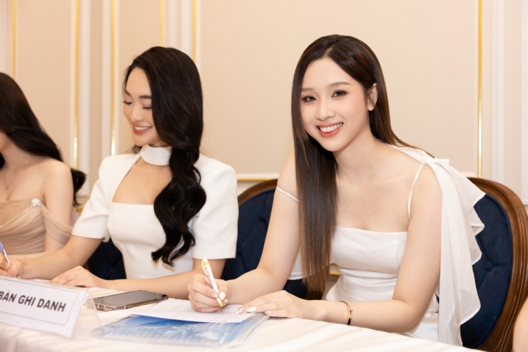 50 cô gái có cơ hội kế nhiệm hoa hậu Ý Nhi - 2