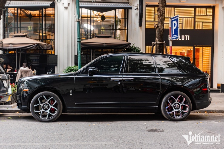 Dàn siêu xe, xe sang trăm tỷ dạo phố Hà Nội, chiếc đắt nhất giá hơn 20 tỷ - 2