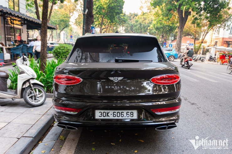 Dàn siêu xe, xe sang trăm tỷ dạo phố Hà Nội, chiếc đắt nhất giá hơn 20 tỷ - 6