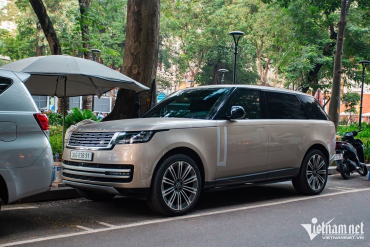 Dàn siêu xe, xe sang trăm tỷ dạo phố Hà Nội, chiếc đắt nhất giá hơn 20 tỷ - 12