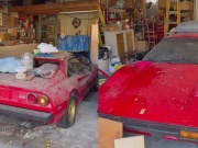 Cặp đôi siêu xe Ferrari bỏ hoang suốt 30 năm, rất ít chi tiết bị hỏng