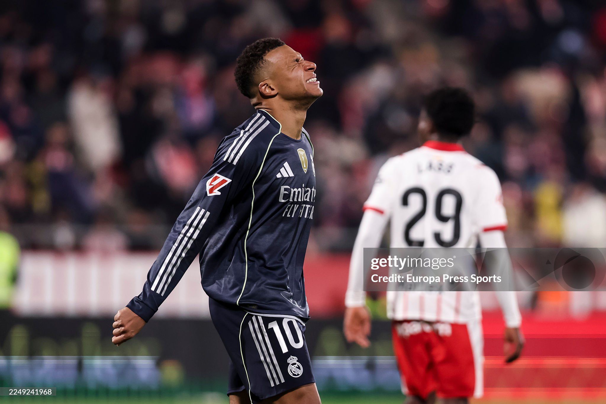 Real Madrid lại mất điểm trong những trận cầu có thể thắng và phải thắng