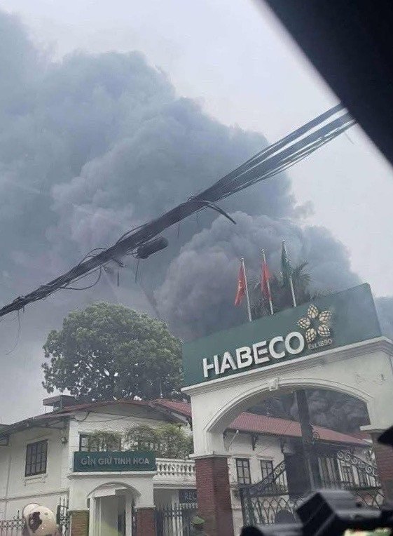 Cháy lớn ở Nhà máy bia Hà Nội Habeco - 1