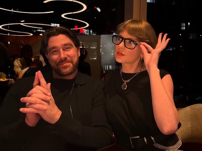 Taylor Swift và Travis Kelce. Ảnh: Instagram