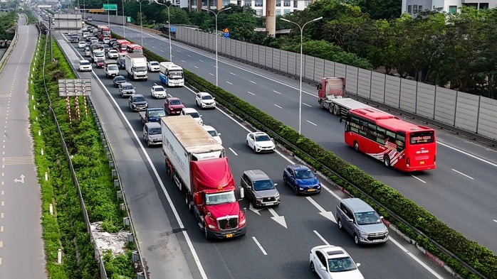 Chính phủ đã làm rõ, giải trình về quy định thời gian lái xe liên tục không quá 4 tiếng