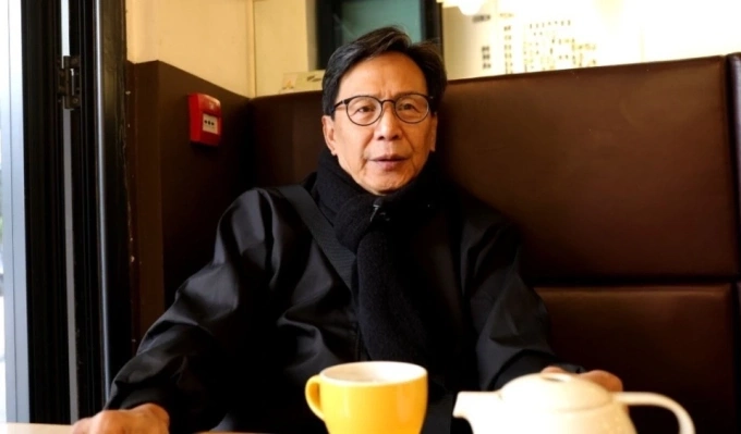 Diễn viên Vỹ Liệt tuổi 74. Ảnh: HK01