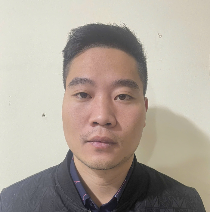 Lưu Đức Khanh tại cơ quan công an