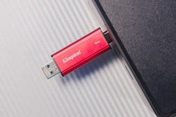 Kingston công bố ổ SSD không dây nhỏ ngang USB, dung lượng tới 2TB