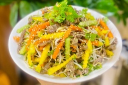 Bộ phận giòn ngon, giá rẻ của con gà trộn nộm rau củ ngon miễn chê