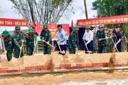 CLIP: Khởi công xây dựng 684 ngôi nhà cho người dân trong "Chiến dịch Quang Trung thần tốc"