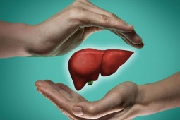 Chồng đòi ly hôn vì vợ từ chối hiến gan