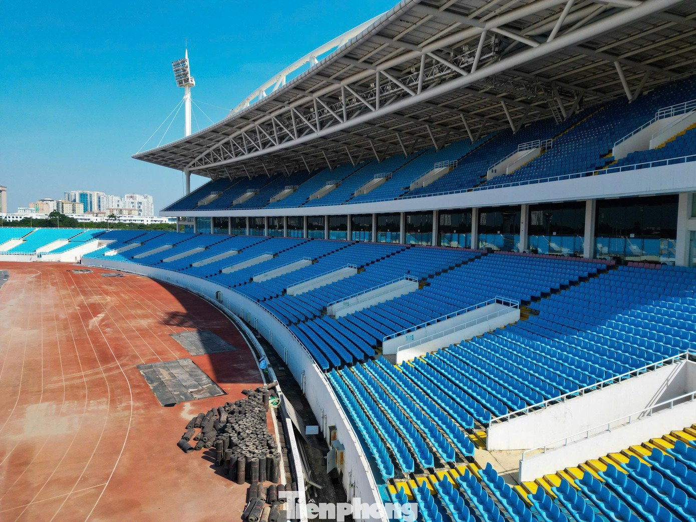 Hình ảnh mới nhất về sân Mỹ Đình đang được cải tạo - 9