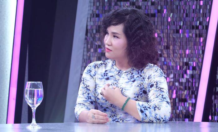 Tiến sĩ Tô Nhi A khuyên người phụ nữ phải dứt khoát rời đi.