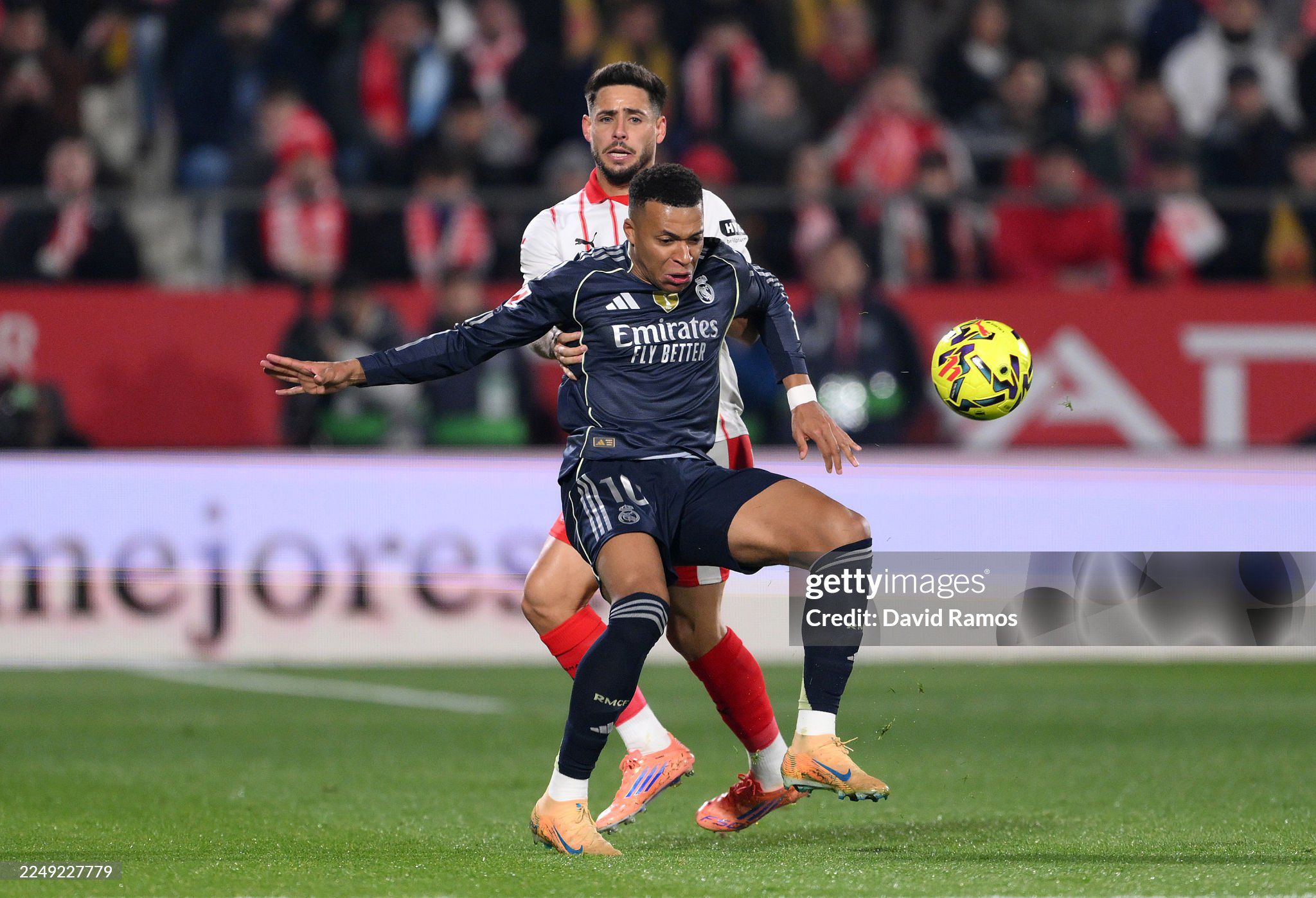 Một mình Mbappe nỗ lực là không đủ