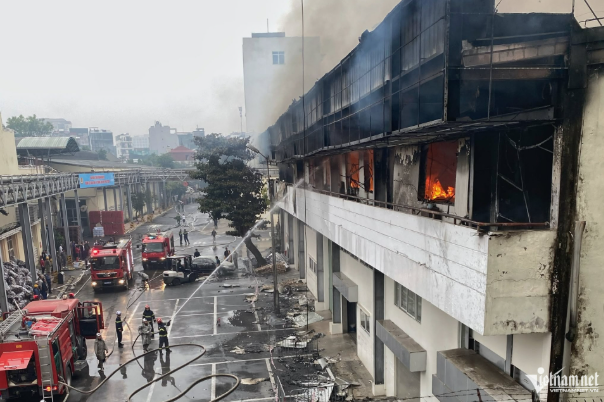 Cháy lớn ở Nhà máy bia Hà Nội Habeco - 2