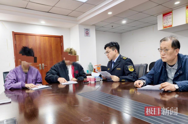 Hai bên hòa giải (Ảnh: Jimu News)