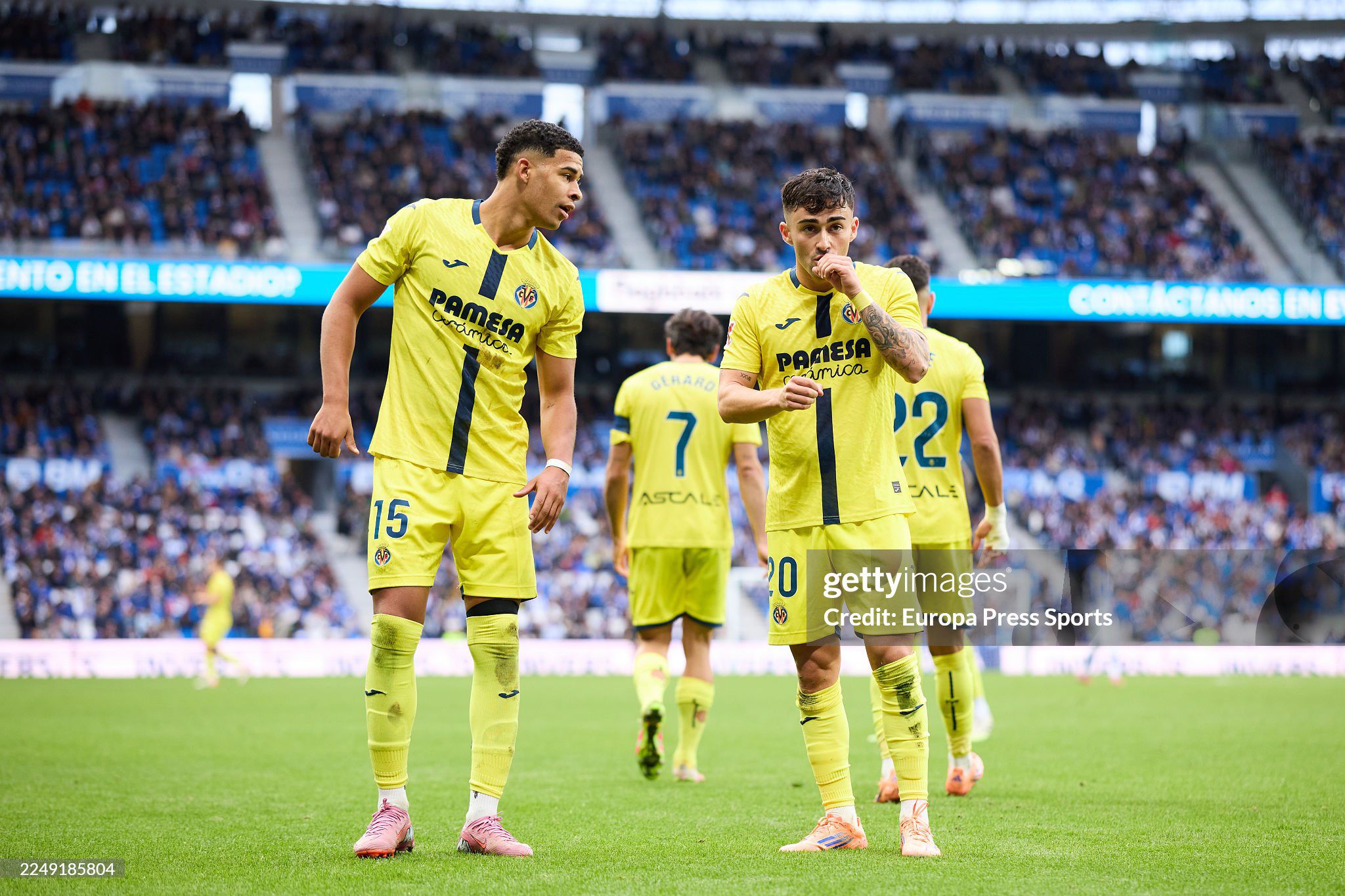 Villarreal tạm chiếm Top 2 sau trận đấu sớm trong ngày chủ nhật (30/11) 