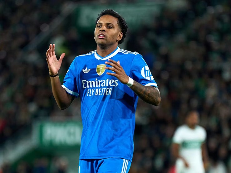 Rodrygo phá kỷ lục không ai mong muốn