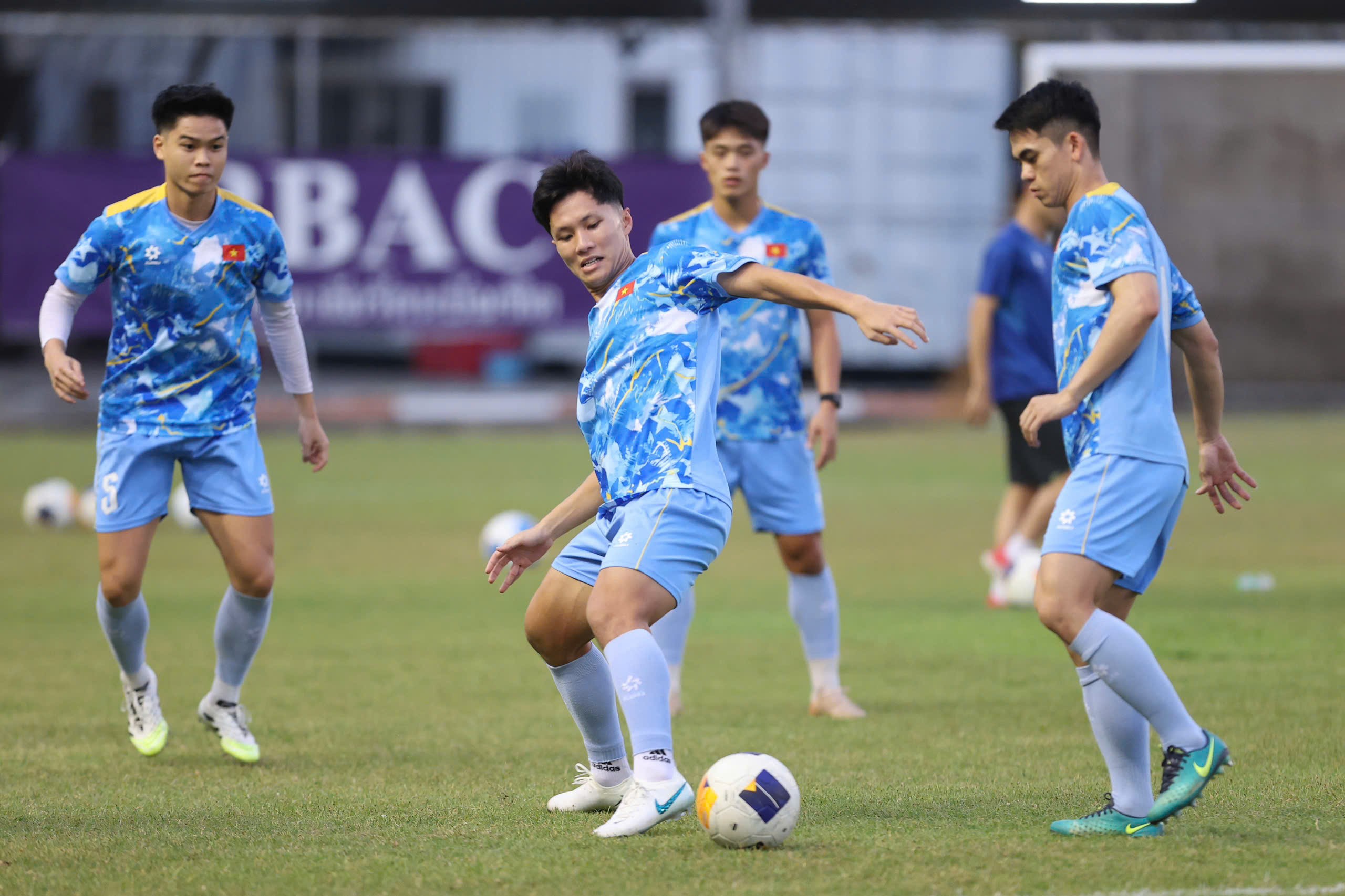 Đội trưởng U22 Việt Nam quyết "săn vàng" ở SEA Games, thận trọng trước U22 Lào - 10