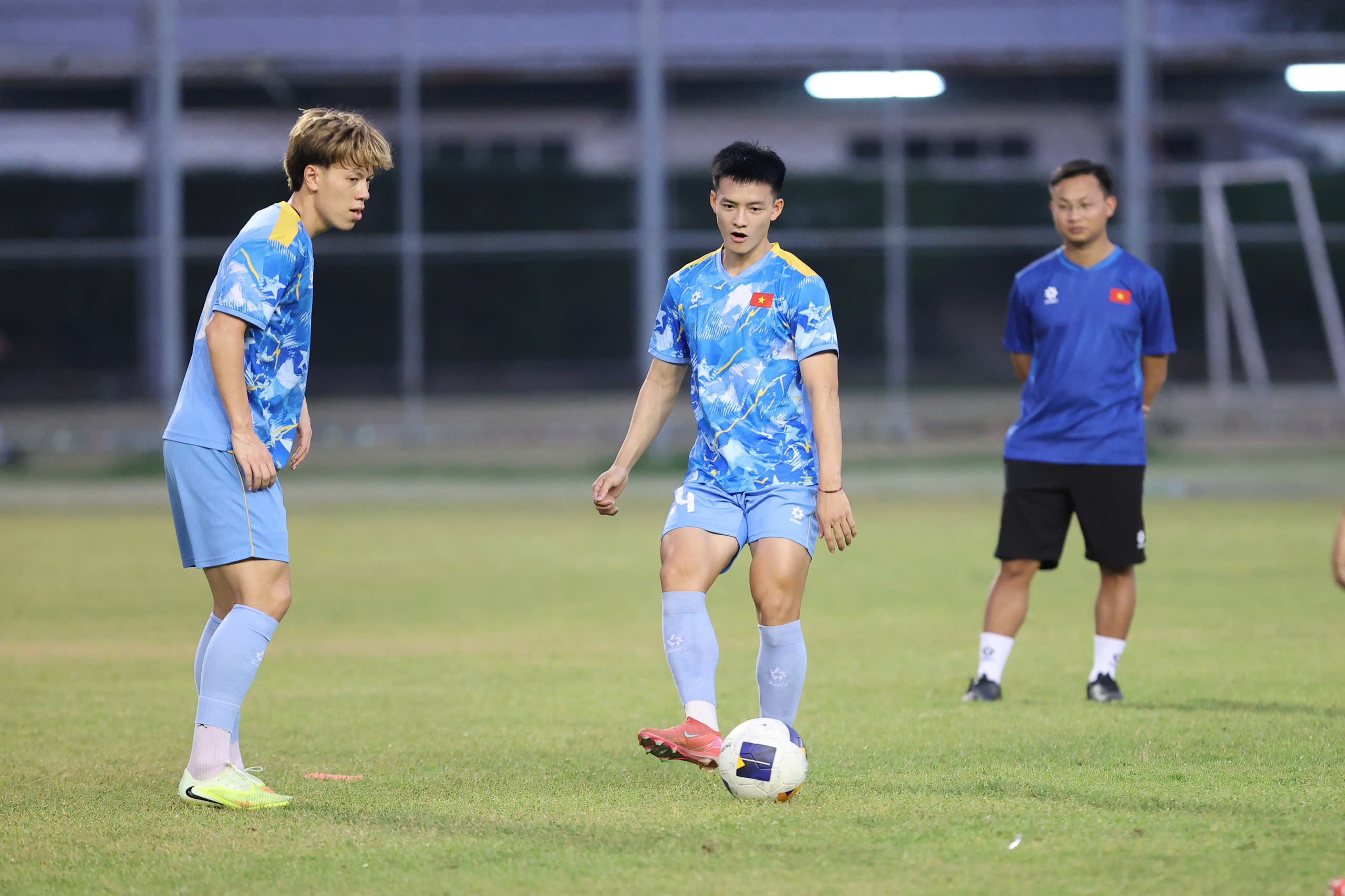 Đội trưởng U22 Việt Nam quyết "săn vàng" ở SEA Games, thận trọng trước U22 Lào - 3