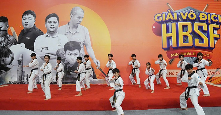 Quyết Chiến tranh vô địch với dàn cao thủ, Thanh Lực gặp khó ở giải bi-a đỉnh cao - 6