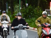 Miền Bắc chuyển mưa rét, bão số 15 đứng im trên Biển Đông