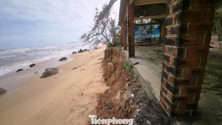 Cảnh tượng chưa từng thấy tại bãi tắm nổi tiếng xứ Huế - 7