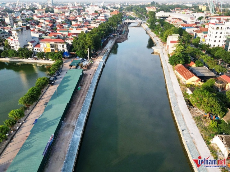 Đoạn sông Vân dài hơn 1km có 2 dự án đang được triển khai với tổng mức đầu tư hơn 1.300 tỷ đồng. Ảnh: Trần Nghị