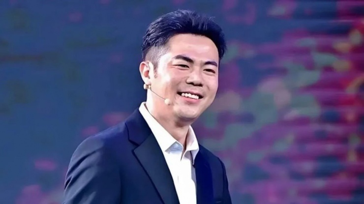 Zhang vươn lên thành tỷ phú USD từ tay trắng.