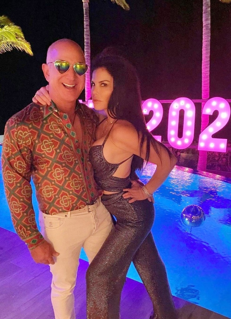 Phong cách Jeff Bezos biến đổi qua 30 năm - 7