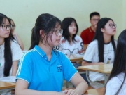 Cuộc đua vào lớp 10 nóng lên: Lịch học kín đặc, môn thi thứ ba vẫn là ẩn số