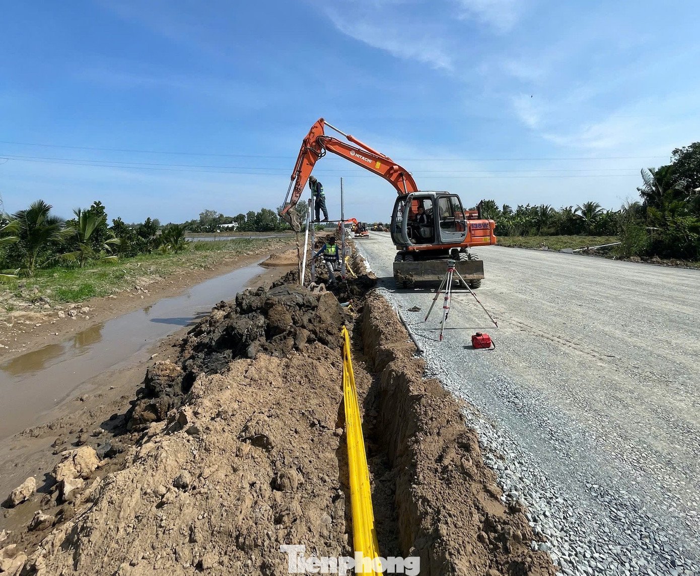 Cận cảnh cao tốc Cần Thơ - Cà Mau sắp thông xe - 24