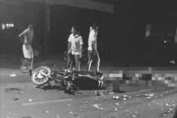 [Clip] Xe máy đấu đầu khiến 2 người tử vong ở Tây Ninh