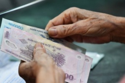 Ngưỡng 100 triệu/tháng chịu thuế 35% là 'không tương xứng', cần nâng lên 300 triệu