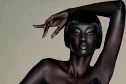 Sắc vóc 'Người mẫu của năm 2025' Anok Yai