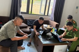 Tin tức trong ngày - Giám định thương tật 2 bé gái bị cha xích, nhốt trong căn phòng bẩn thỉu