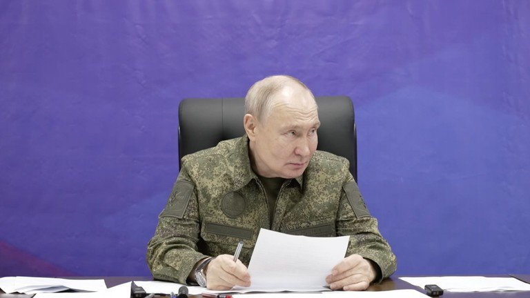 Nga công bố video binh sĩ chiến đấu ở Pokrovsk, kiểm soát hoàn toàn thành phố - 1