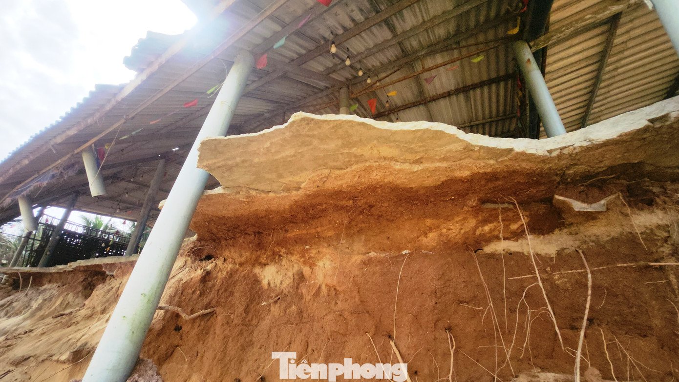 Cảnh tượng chưa từng thấy tại bãi tắm nổi tiếng xứ Huế - 4