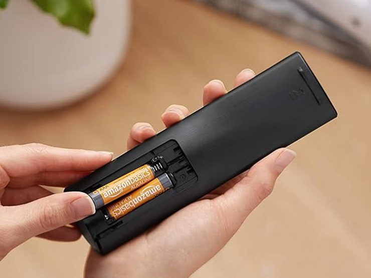 Sử dụng pin sạc cho remote TV là một ý tưởng rất tồi.