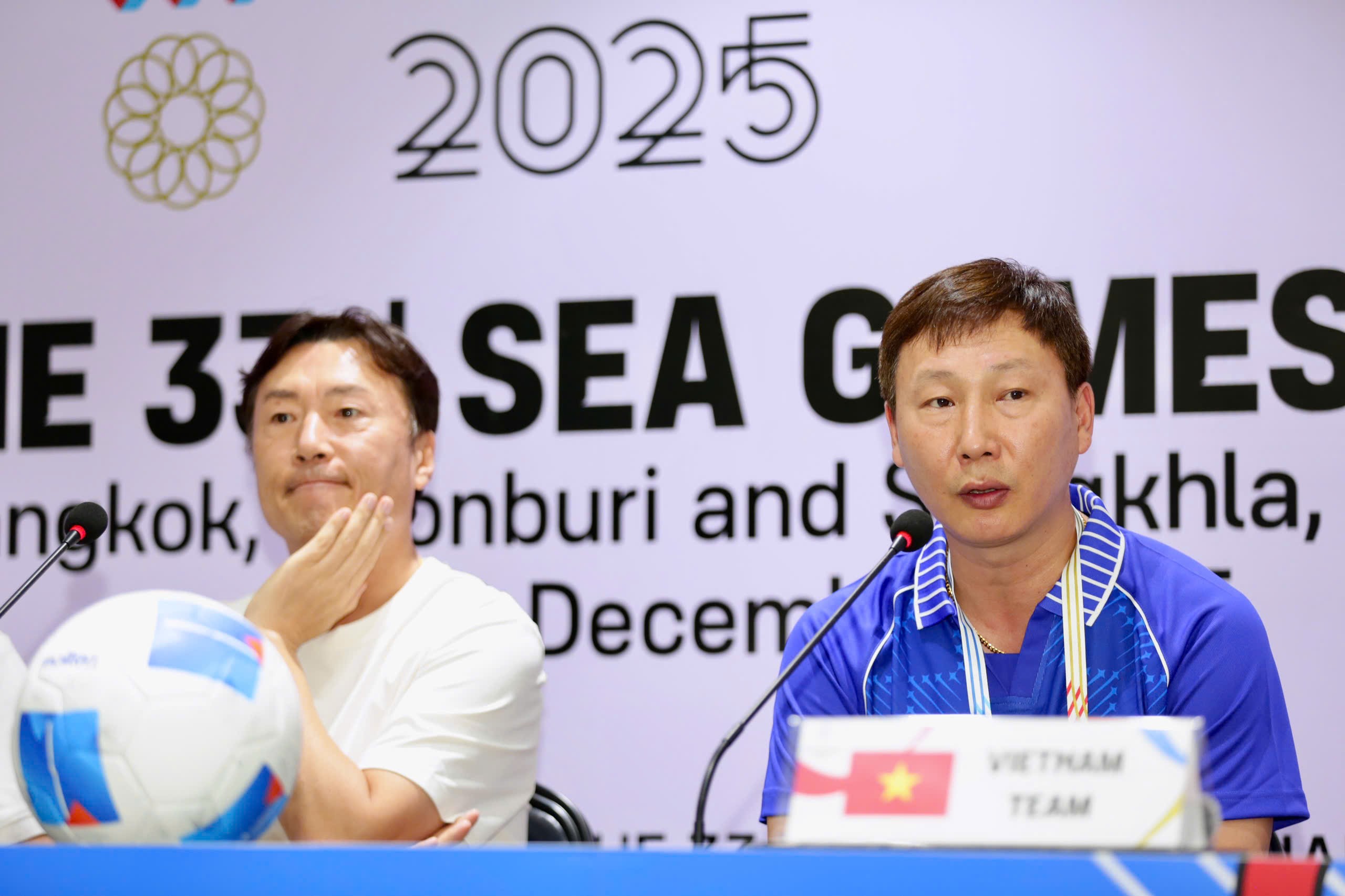 Họp báo U22 Việt Nam - U22 Lào: Thầy Kim đánh giá cao đối thủ, U22 Lào tự tin gây bất ngờ - 3