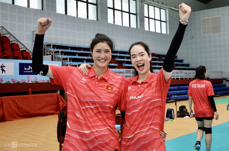Nhan sắc của 'hoa khôi' cầm cờ cho Việt Nam ở SEA Games 33 - 2